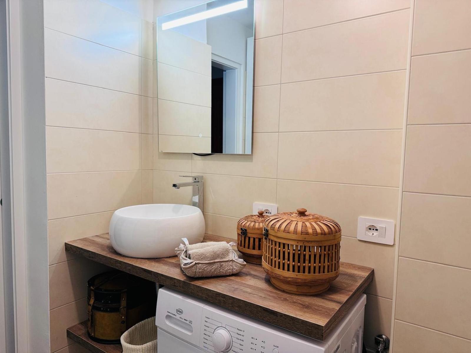 Comecasa Suite Porta Nuova Milan Luaran gambar